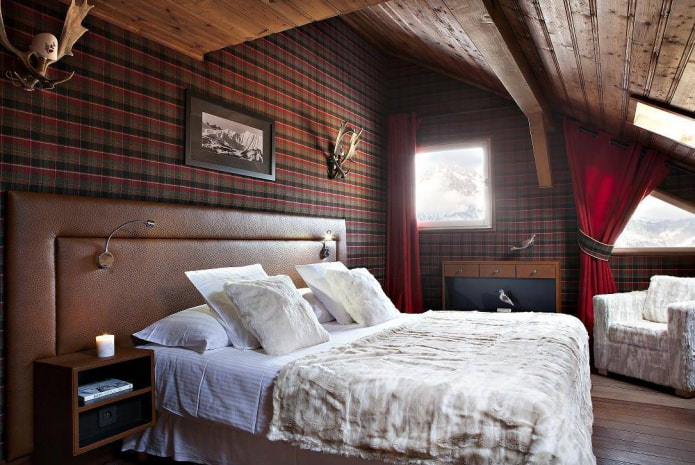 Wallpaper in the bedroom interior: checkered