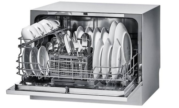 Compact dishwasher