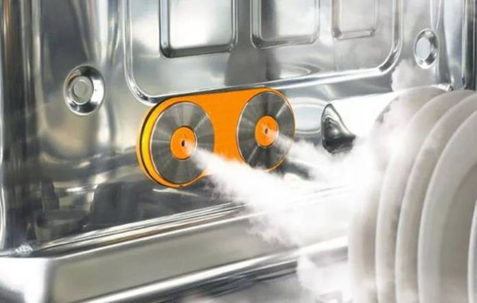 Convection drying in a dishwasher