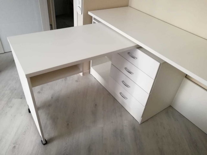 pull-out table in the interior