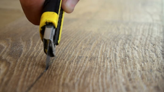 cut with a stationery knife