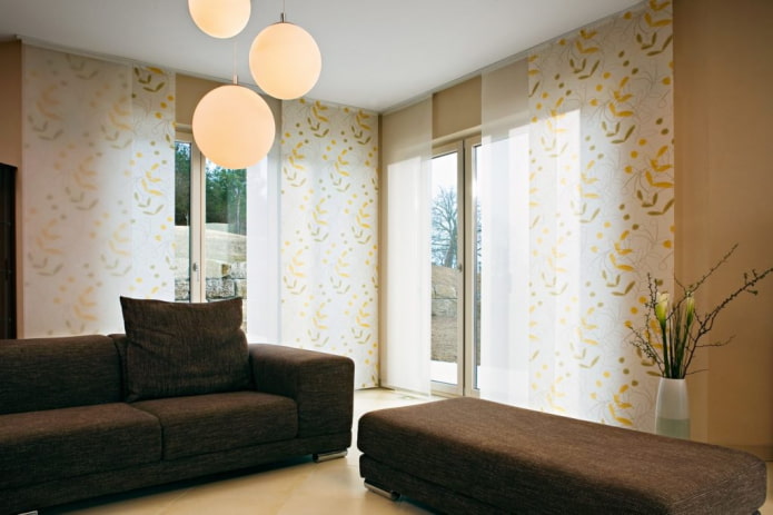 Japanese panels in the living room interior