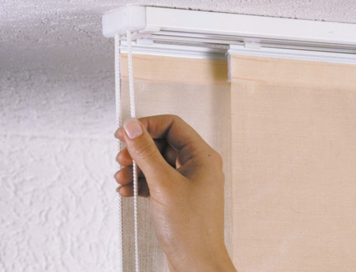 cord control of Japanese panels