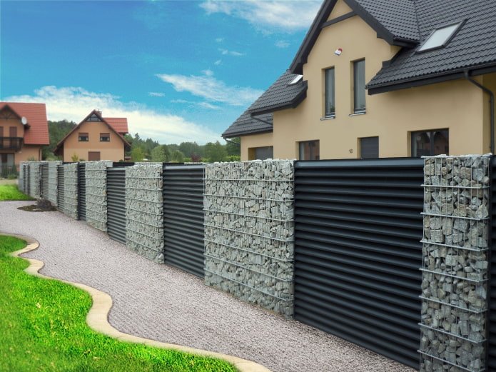 corrugated sheet fence with gabions