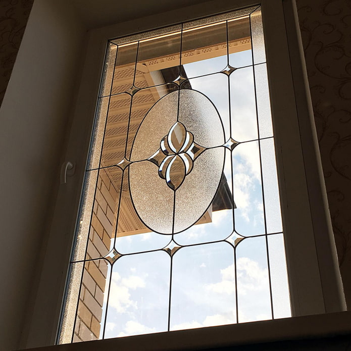 Bevelling window