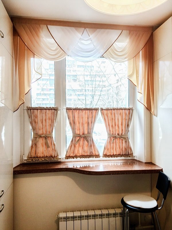 Cafe curtains hourglass