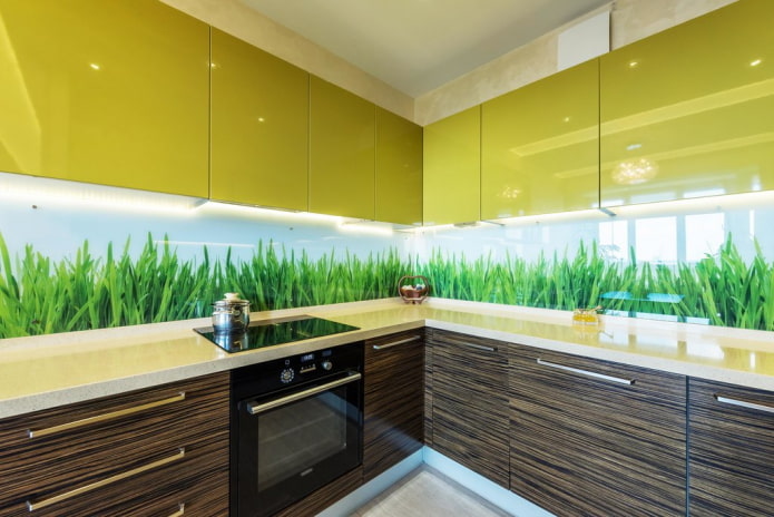 kitchen design in green-brown tones