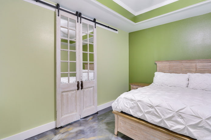bedroom decoration in green tones
