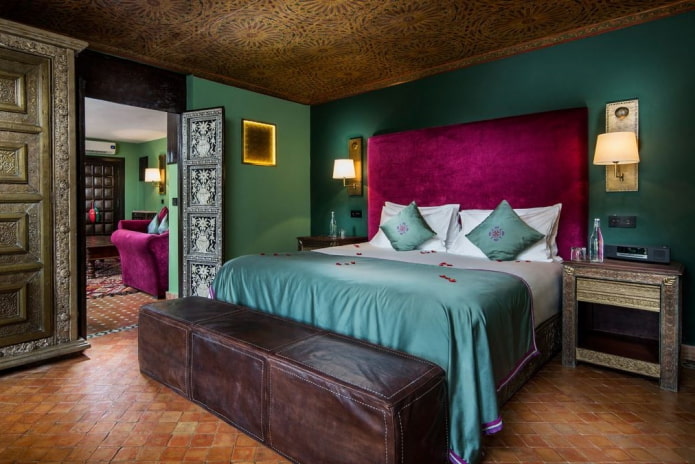 green bedroom in oriental style