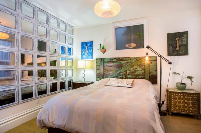 Mirror frames on the wall in the bedroom