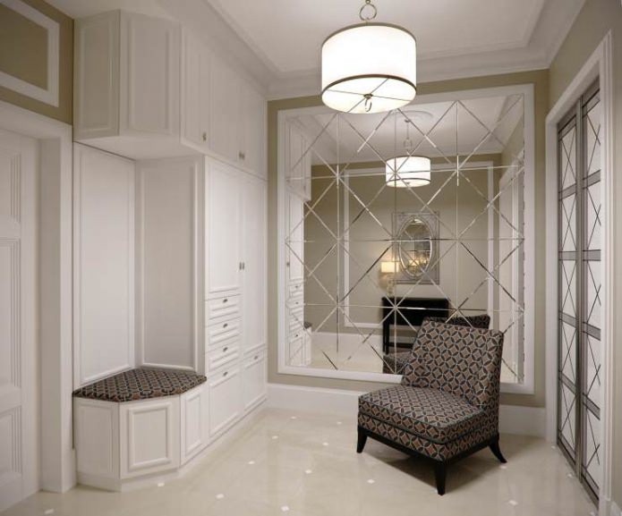 Mirror tiles in the hallway interior