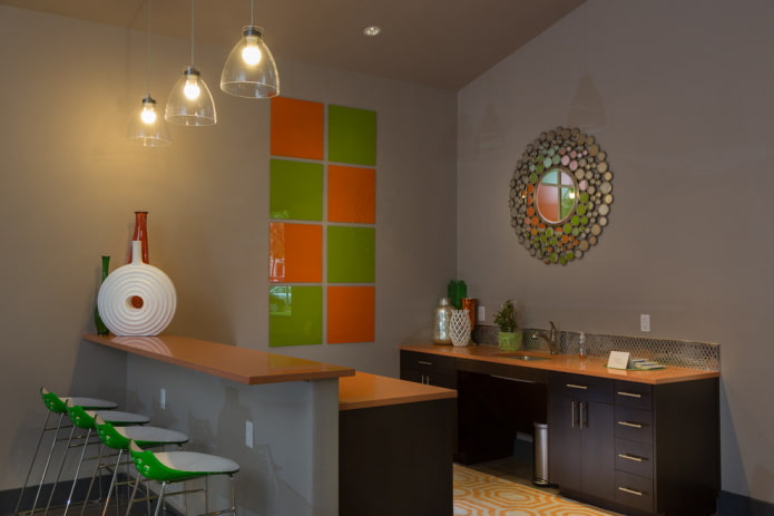 mirror decor in the kitchen interior