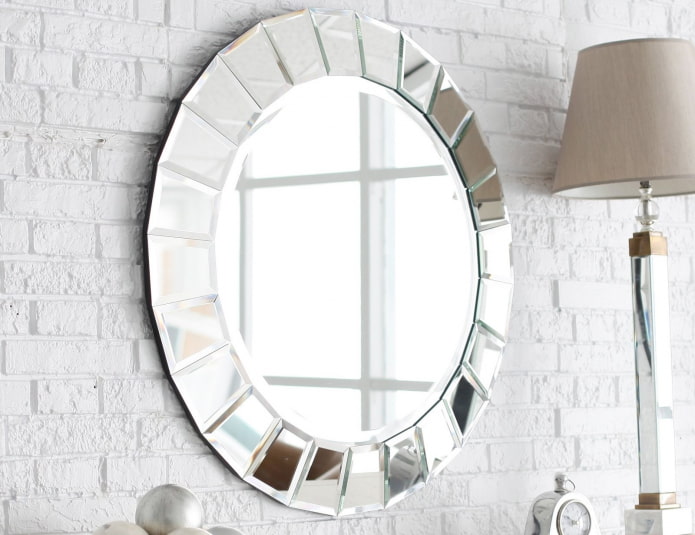 round beveled mirror in the interior