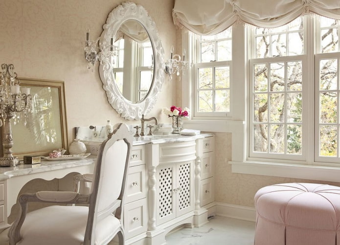 oval mirror in the bathroom interior