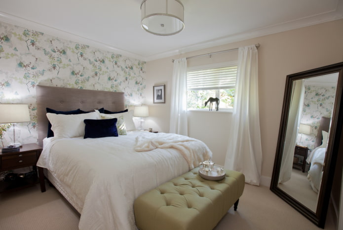 mirror in a baguette in the bedroom interior