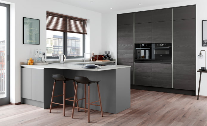 Dark brown blinds