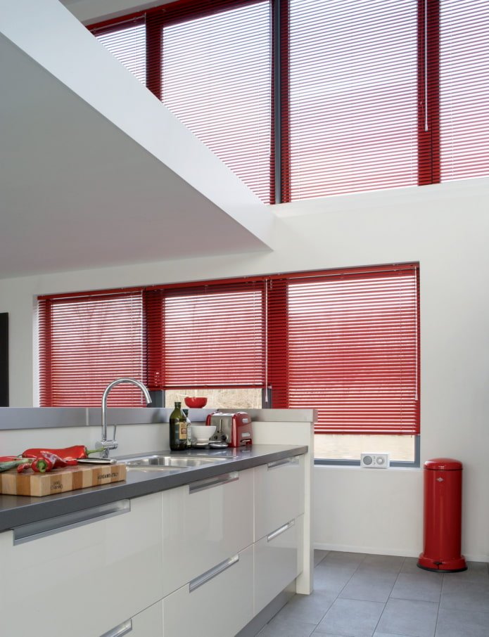 Red blinds