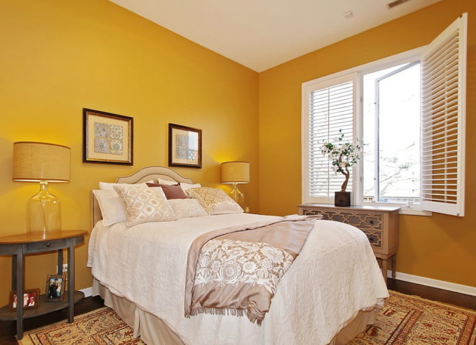 shades of yellow in the bedroom interior