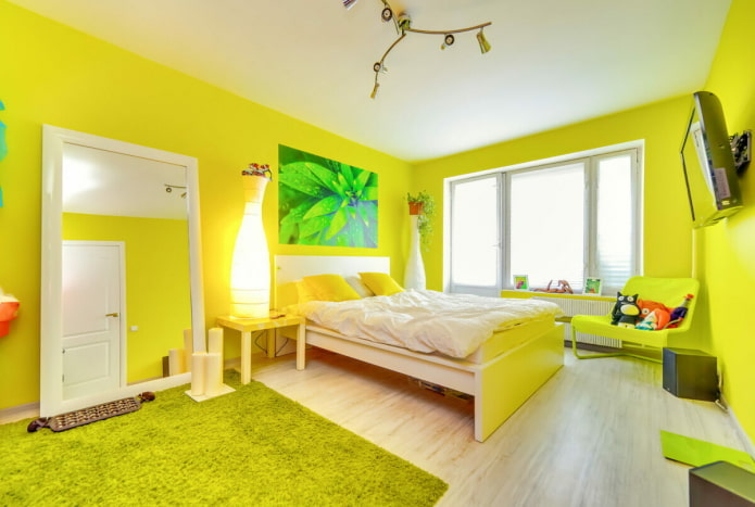 shades of yellow in the bedroom interior