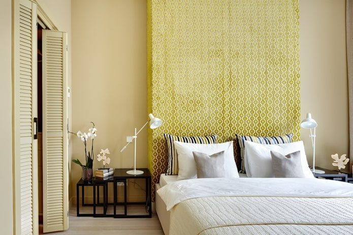 textured wallpaper in the bedroom