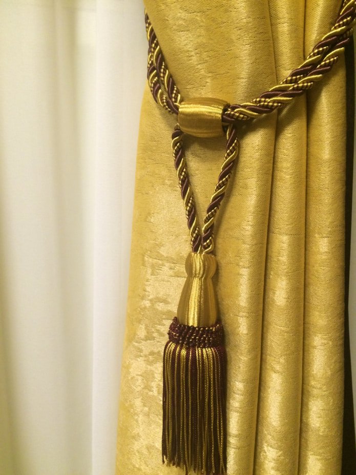 decorative brush