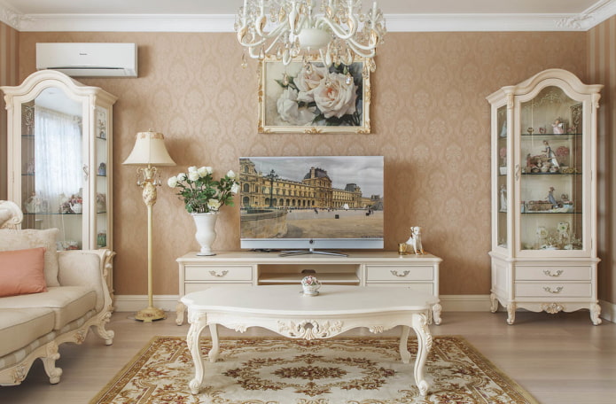 classic style coffee table