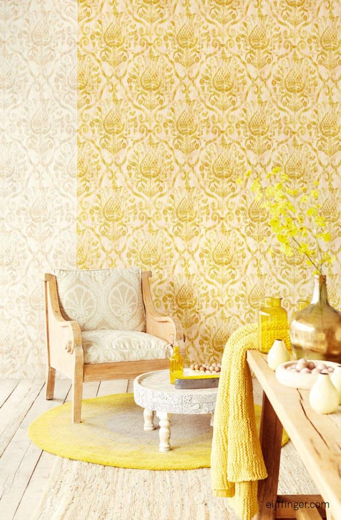 interior with gold on the walls