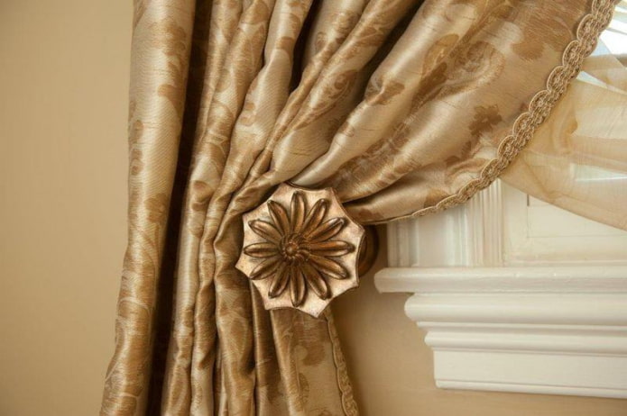 curtain clip