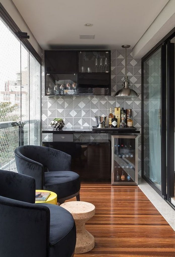 Bar counter on the balcony