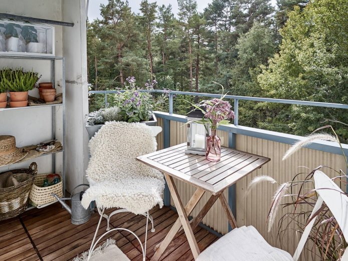 A place for tea on the balcony