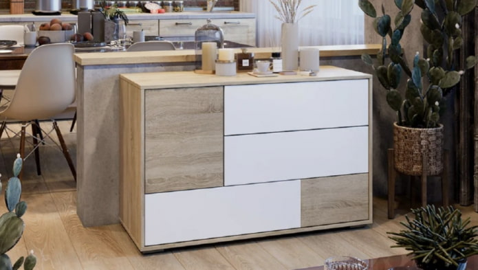 Chest of drawers as a way of zoning